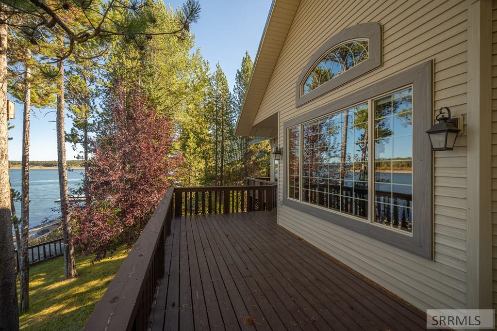 3784 Shoreline Drive, ISLAND PARK, Idaho image 8