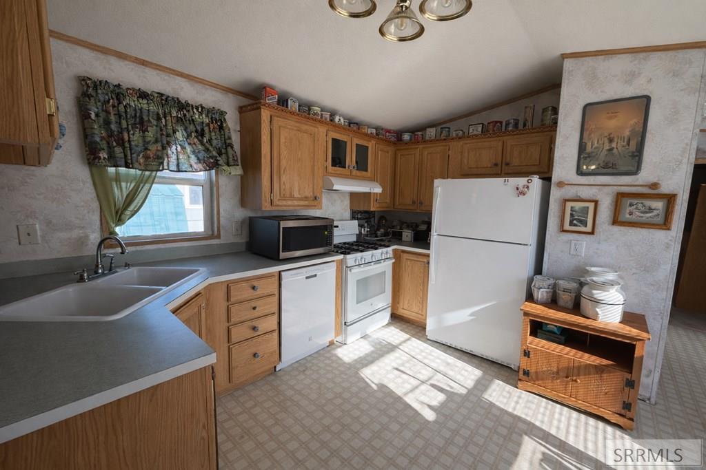 2120 Whispering Pines Drive