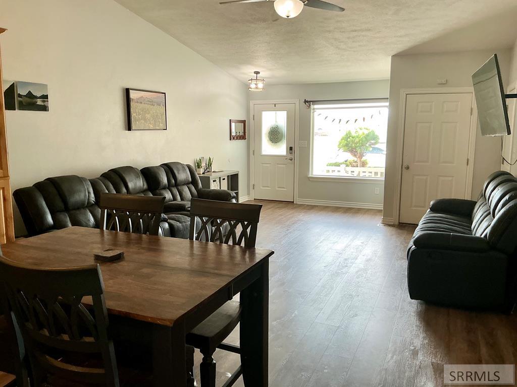 2987 Glenn Cove Court