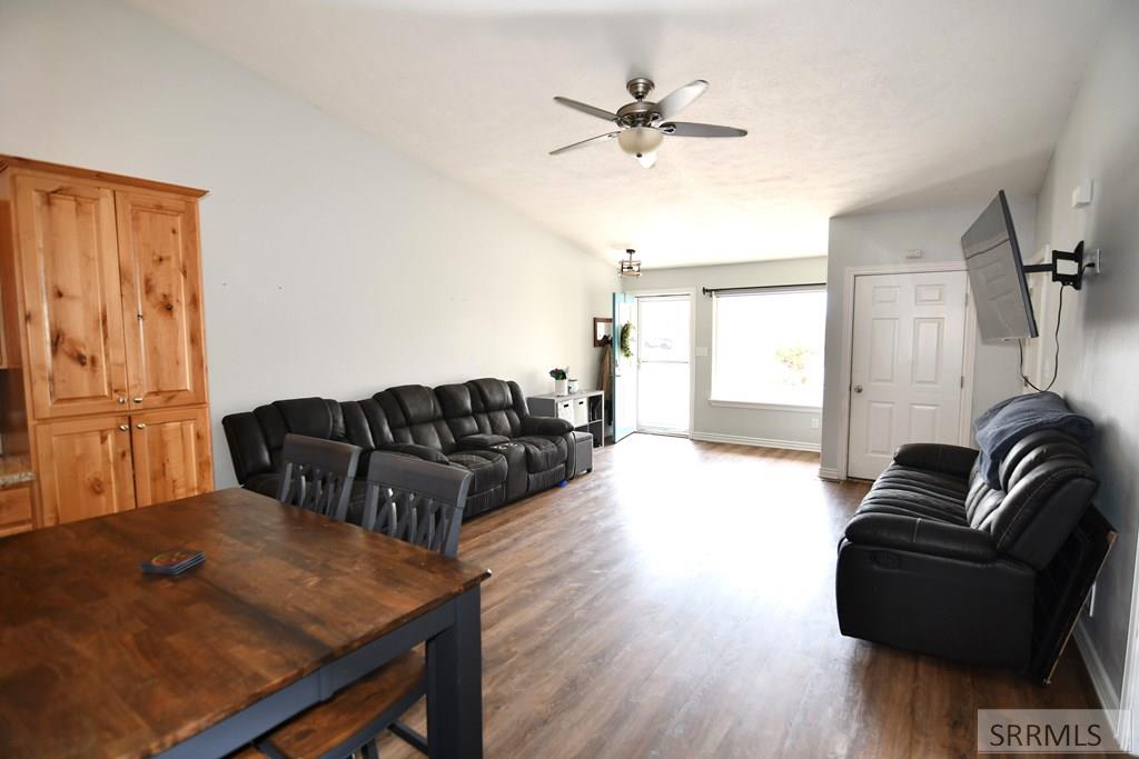 2987 Glenn Cove Court
