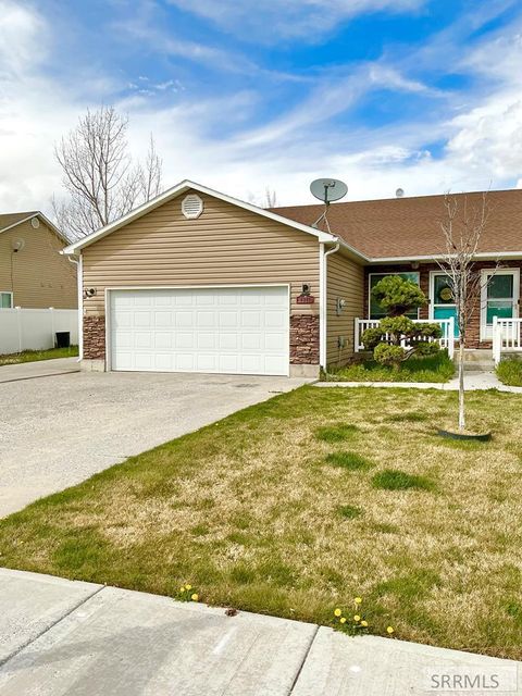 Photo of 2987 Glenn Cove Court, AMMON, ID 83406 (MLS # 2185473)