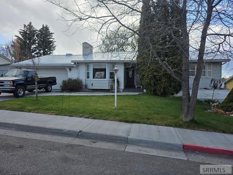Photo of 130 Elm Avenue, REXBURG, ID 83440 (MLS # 2185949)
