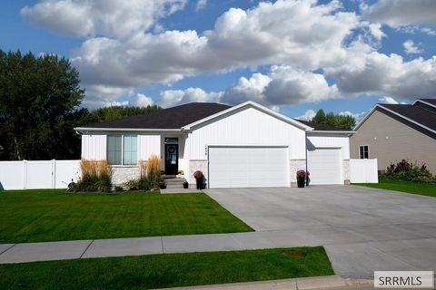 1458 805 E SHELLEY ID 83274