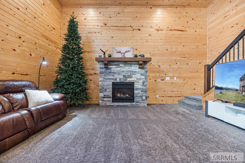 4060 Steelhead Drive, ISLAND PARK, Idaho image 6