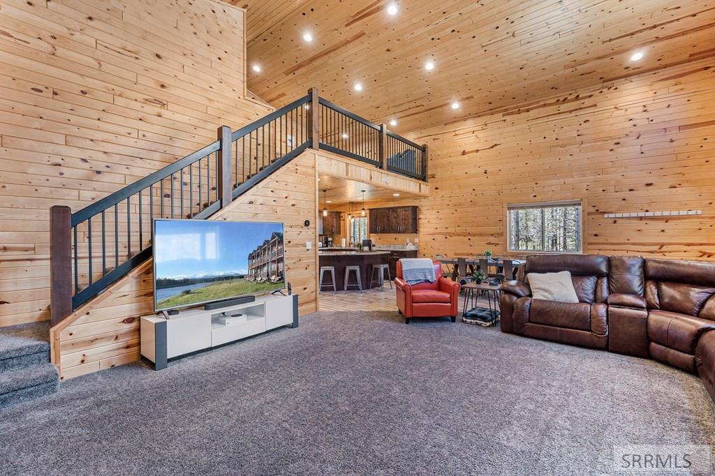 4060 Steelhead Drive, ISLAND PARK, Idaho image 8