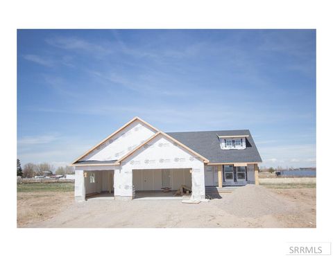 Homes For Sale - 3915 E 47th North<br/> RIGBY, ID 83442