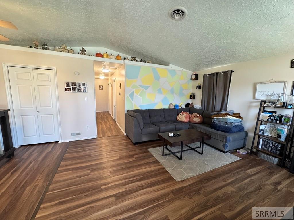 2802 Pam Circle, IDAHO FALLS, Idaho image 3
