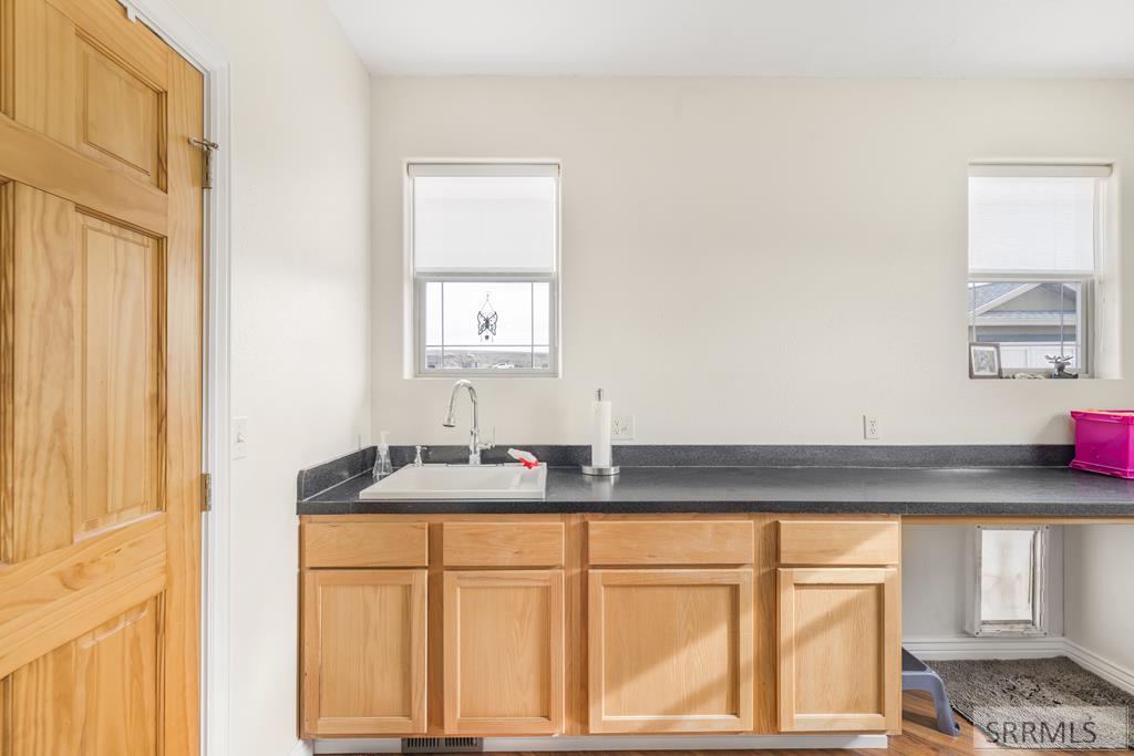 8065 S Black Hawk Drive, IDAHO FALLS, Idaho image 24