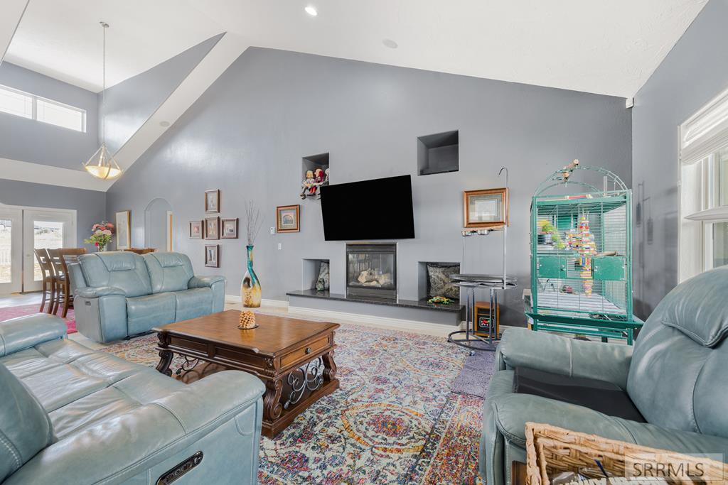 8065 S Black Hawk Drive, IDAHO FALLS, Idaho image 8