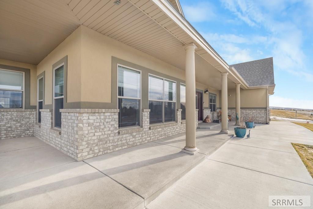 8065 S Black Hawk Drive, IDAHO FALLS, Idaho image 3