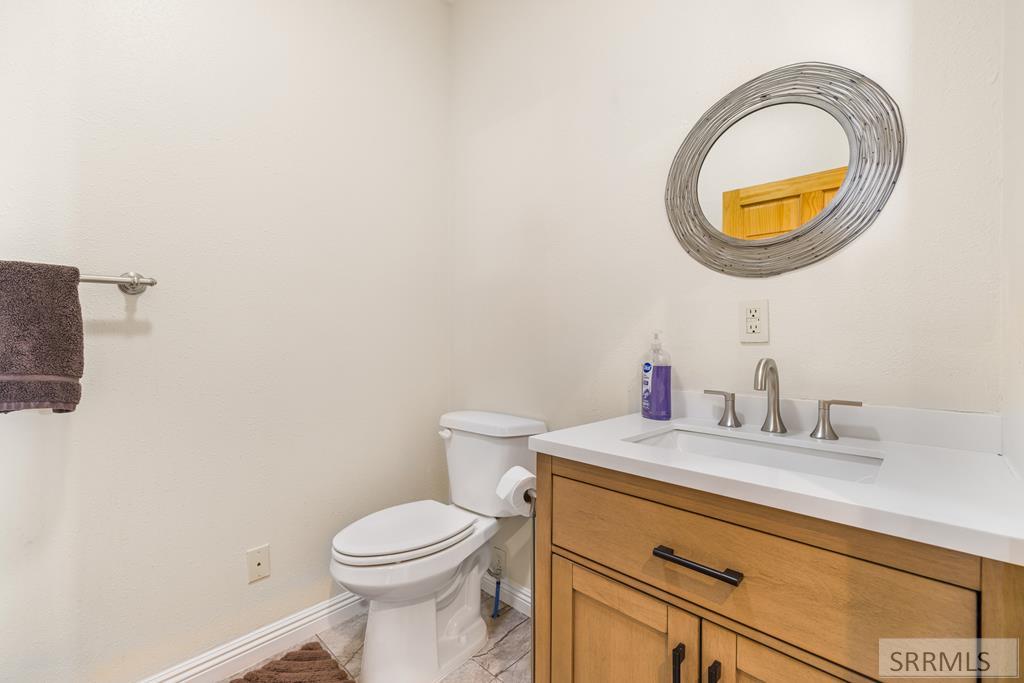 8065 S Black Hawk Drive, IDAHO FALLS, Idaho image 32
