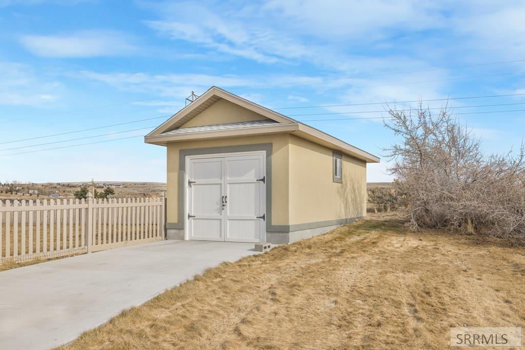 8065 S Black Hawk Drive, IDAHO FALLS, Idaho image 35