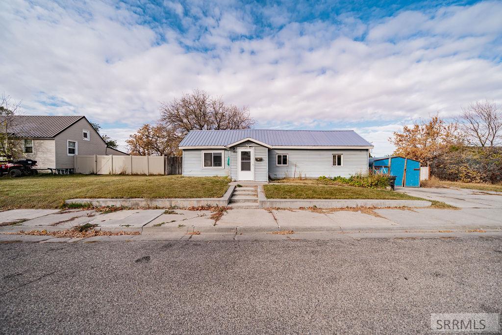 1127 Jefferson Avenue, IDAHO FALLS, Idaho image 1