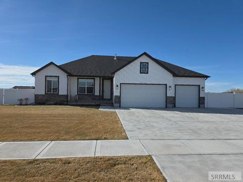 Homes For Sale - 5078 E Allcott Drive<br/> IONA, ID 83427