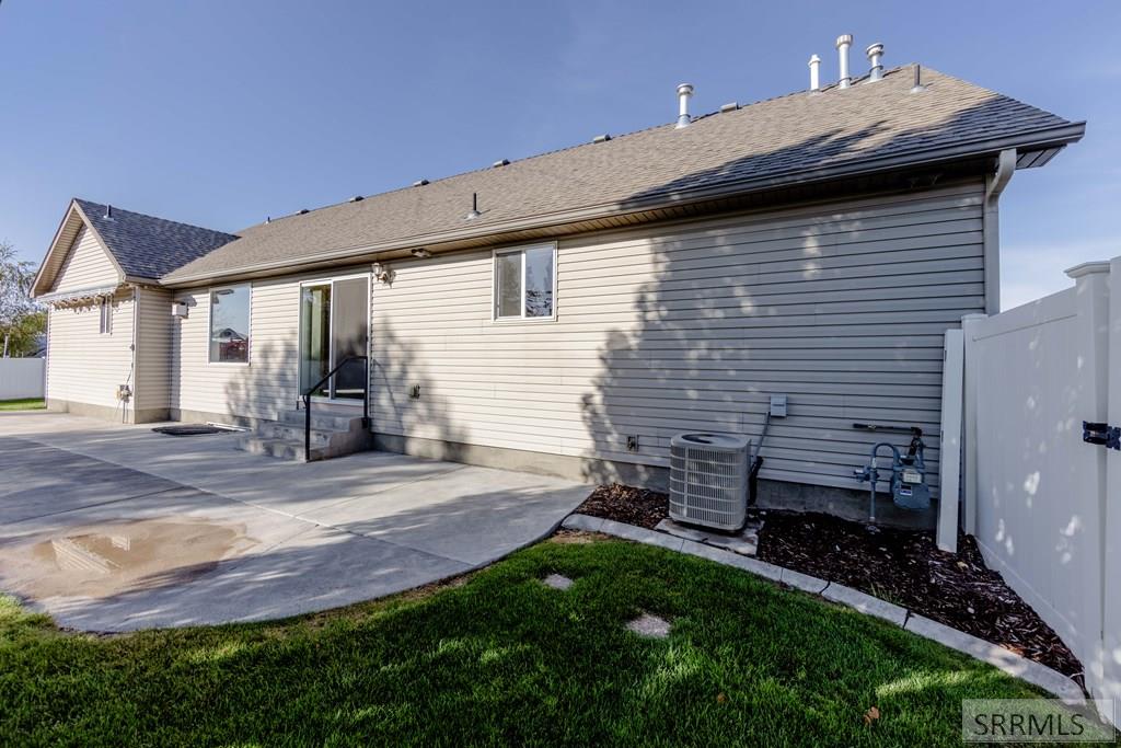 2760 Eastview Drive, IDAHO FALLS, Idaho image 37