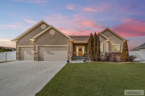 Photo of 4845 Eaglewood Drive, IDAHO FALLS, ID 83401 (MLS # 2184469)