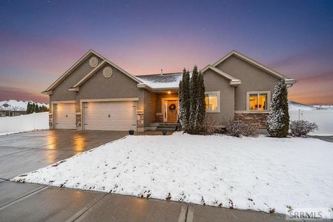 Photo of 4845 Eaglewood Drive, IDAHO FALLS, ID 83401 (MLS # 2184469)