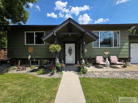 Homes For Sale - 904 Edwards Street<br/> SALMON, ID 83467