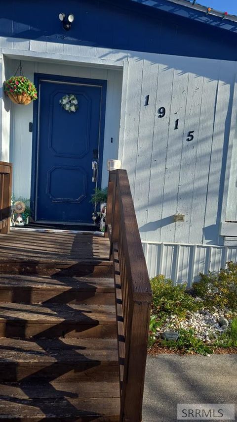 1915 Whispering Pine Drive IDAHO FALLS ID 83401