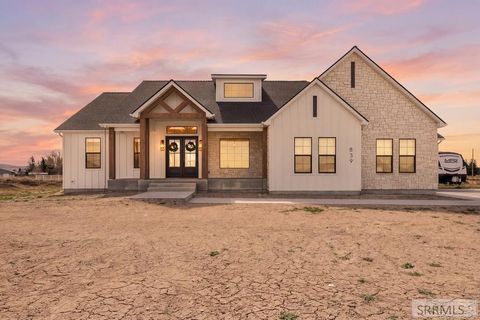 839 1560 N SHELLEY ID 83274