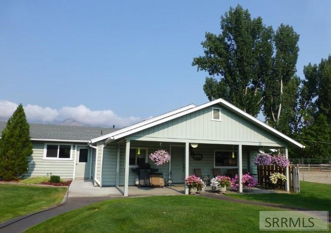 211 Dahle Avenue, SALMON, Idaho image 2