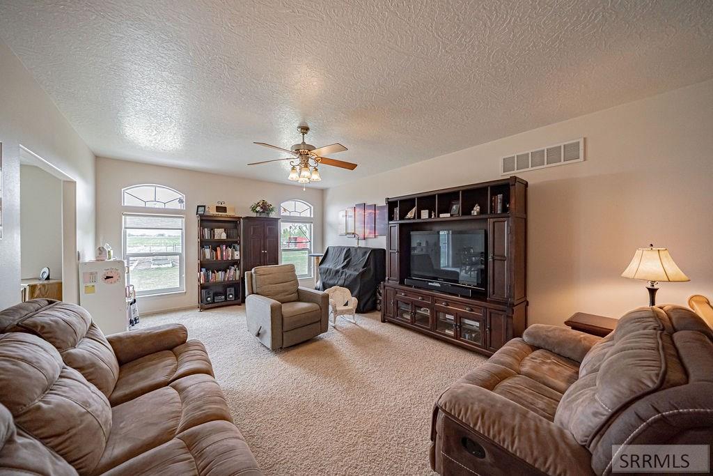 215 E 325 N, BLACKFOOT, Idaho image 5