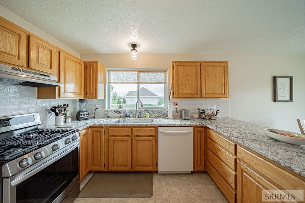 215 E 325 N, BLACKFOOT, Idaho image 10