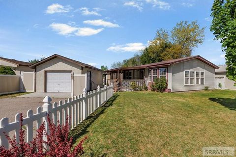 871 Dalmation Drive IDAHO FALLS ID 83402