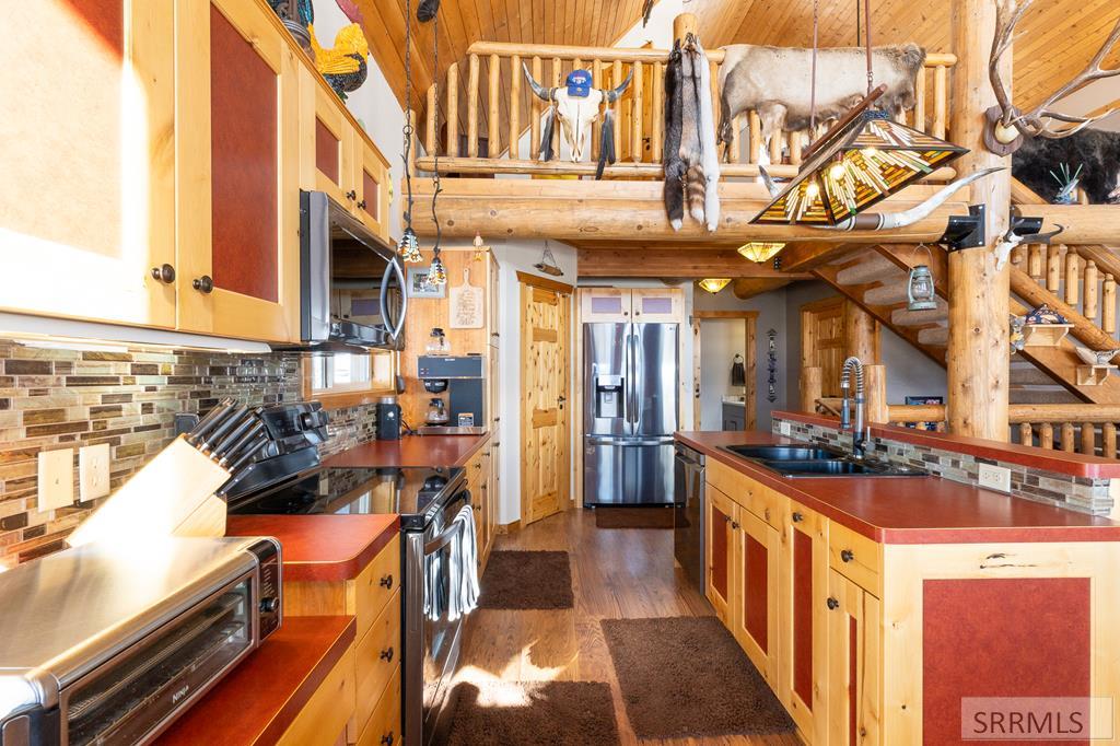 3695 Hwy 87, ISLAND PARK, Idaho image 6