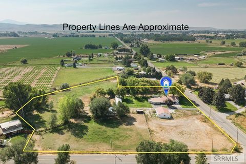 Photo of 95 N 100 W, BLACKFOOT, ID 83221 (MLS # 2179364)