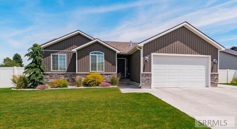 Homes For Sale - 3030 N Waverly Road<br/> IDAHO FALLS, ID 83401