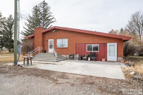 Photo of 316 N 4400 E, RIGBY, ID 83442 (MLS # 2181944)