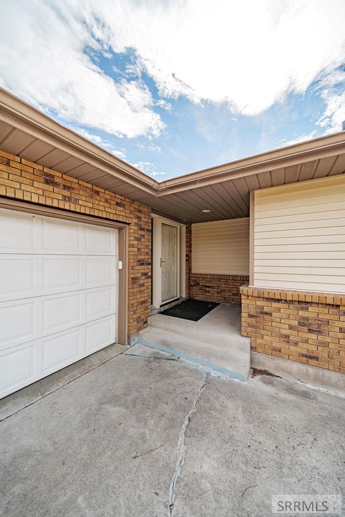 2305 Henryanna Avenue