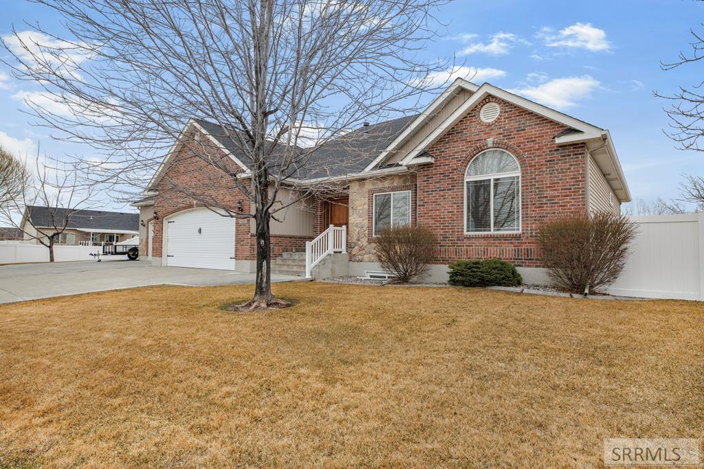 3930 John Adams Parkway