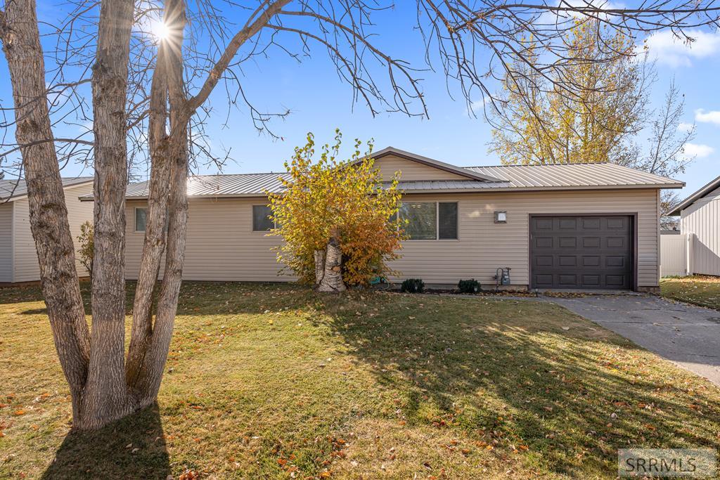 4210 Greenwillow Lane, IDAHO FALLS, Idaho image 1