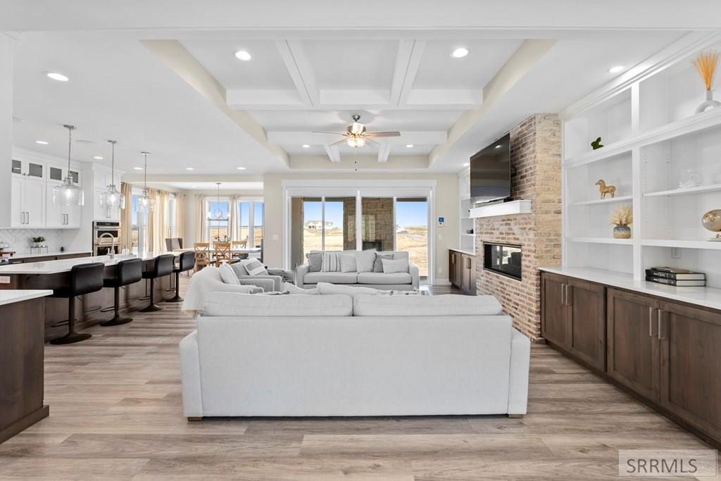 5525 Klamath Falls ST