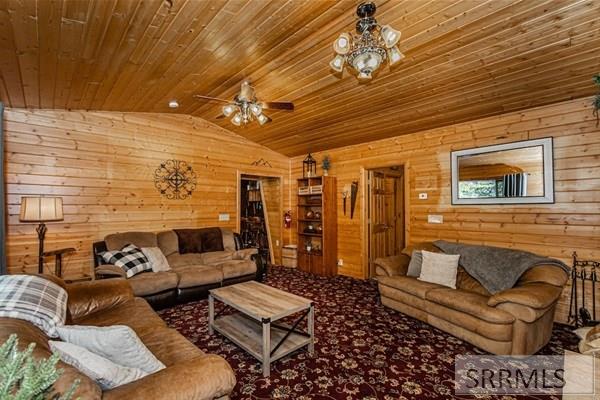 2750 SW Sage Hen Drive, ISLAND PARK, Idaho image 8