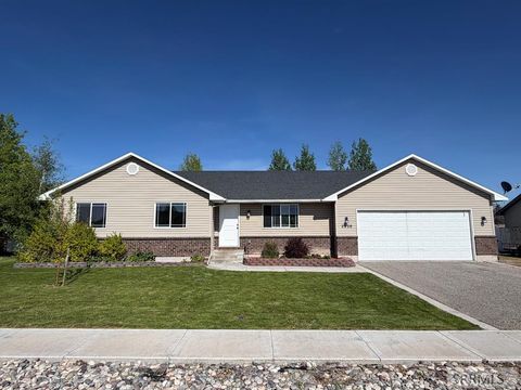 Photo of 2920 N Sunlight Drive, IDAHO FALLS, ID 83401 (MLS # 2181362)