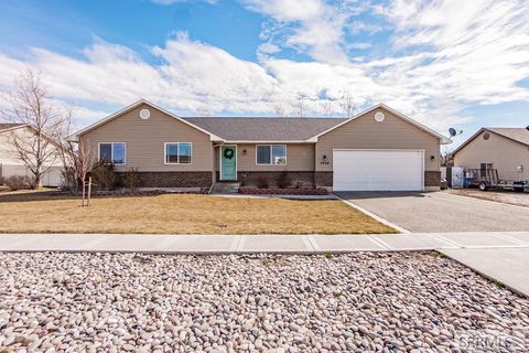 Photo of 2920 N Sunlight Drive, IDAHO FALLS, ID 83401 (MLS # 2181362)