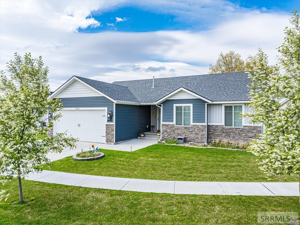 4869 Suzanne Court, CHUBBUCK, Idaho image 3