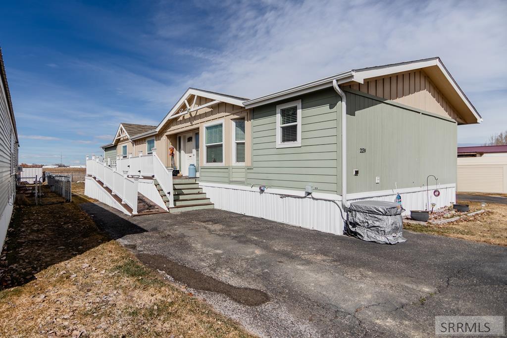 2139 N Pinewood Drive, IDAHO FALLS, Idaho image 1