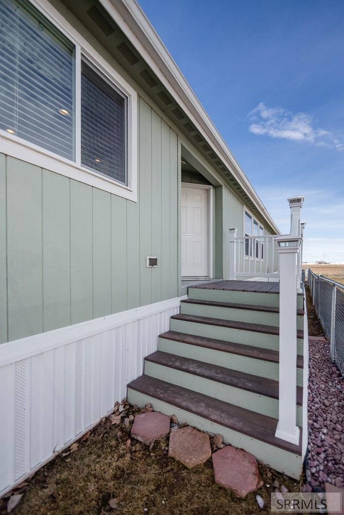 2139 N Pinewood Drive, IDAHO FALLS, Idaho image 3