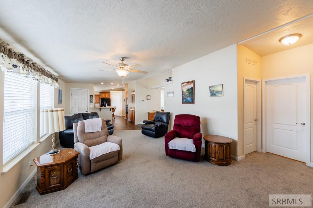 2139 N Pinewood Drive, IDAHO FALLS, Idaho image 10