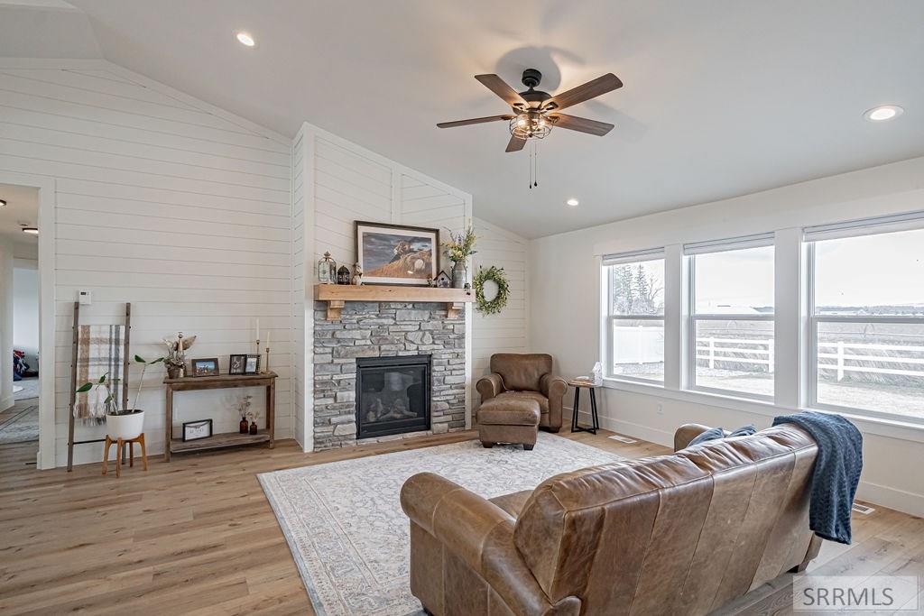 5885 Broken Stone Way, IDAHO FALLS, Idaho image 12