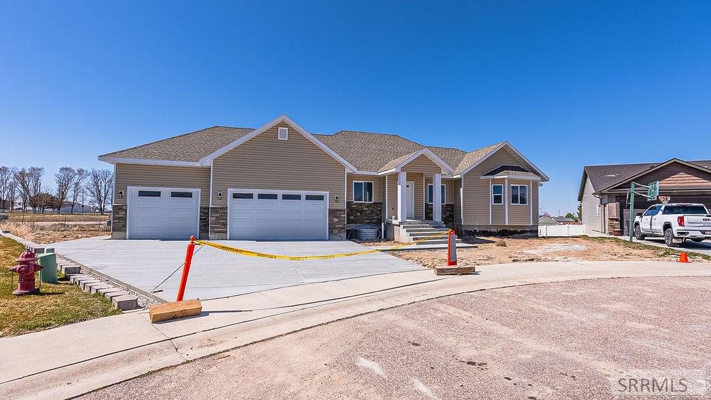 105 Summer Court, AMERICAN FALLS, Idaho image 2