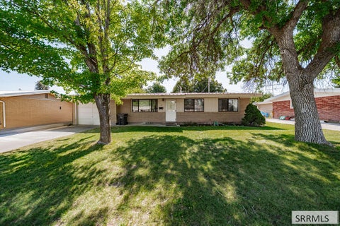 Photo of 618 Davidson Drive, IDAHO FALLS, ID 83401 (MLS # 2188907)
