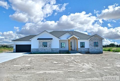 831 1560 N SHELLEY ID 83274