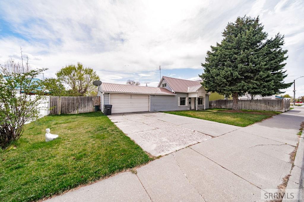 808 Cleveland Street