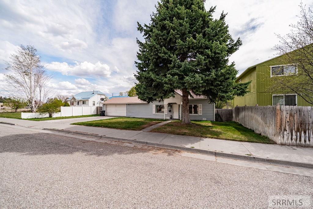 808 Cleveland Street