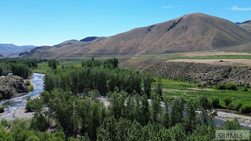 13999 East Fork Road, CHALLIS, Idaho image 8